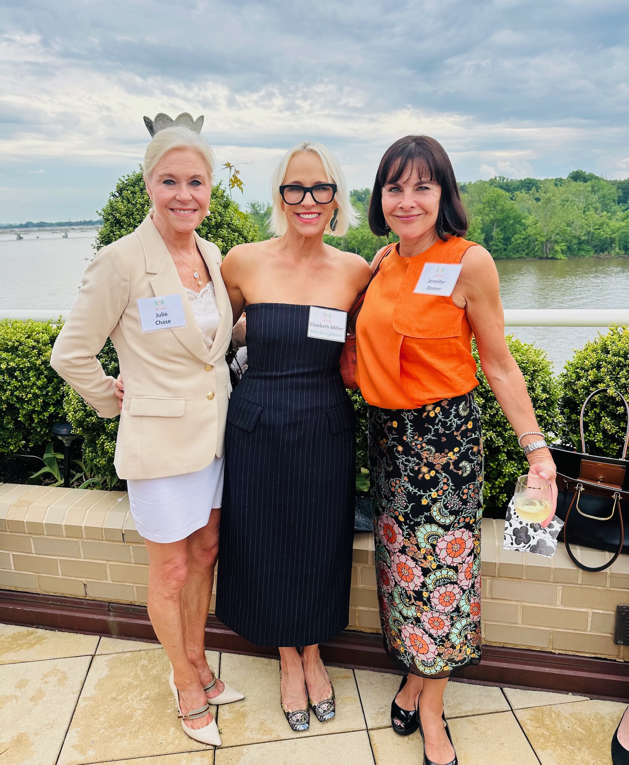 Julie Chase, Elizabeth Miller, Jennifer Romm