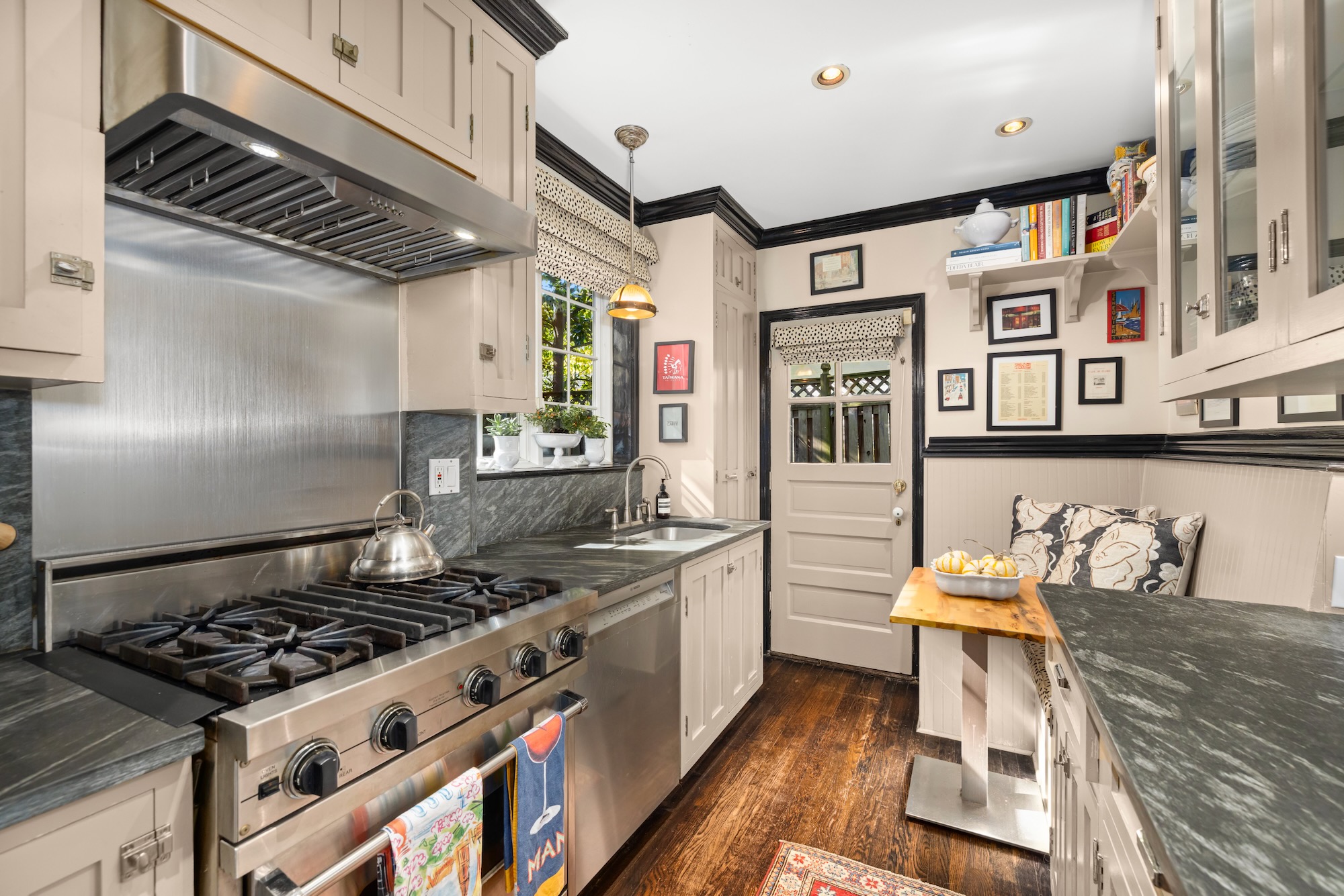 4438 Lowell Street NW