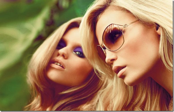 I loved Gucci’s 2009 spring/summer ad campaign. Only girls this gorgeous could rock intense violet eye shadow.