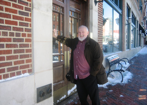 On his way to his restaurant, Citronelle, Michel Richard tries to get into Barnes &amp; Noble on M Street