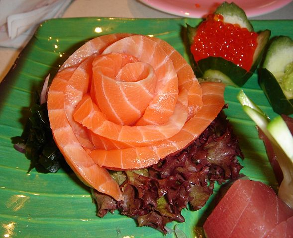 A salmon rose, part of a sashimi dinner set. Taken on 24 Jan 2006 by blu3d