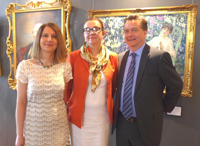 Bonhams&#039; Madalina Lazen, Gertraud Hechl and Martin Gammon