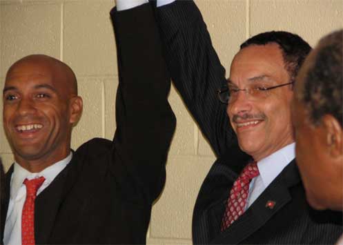 Mayor Adrian Fenty and presumptive Mayor-elect Vincent Gray at a Democrat Unity Breakfast