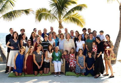 39 Winslows and Burlings surround their Frida