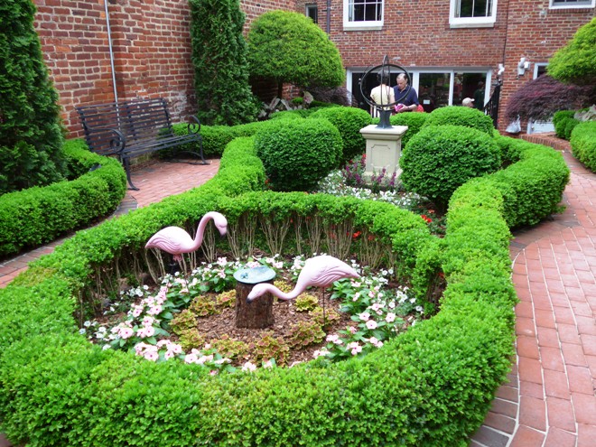 Italianate-inspired garden