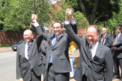 Mayor Gray (center) with ANC chair Ron Lewis and GU President DeGioia at the June announcement