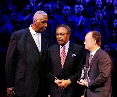 John J. DeGioia (R) and John Thompson, Jr. (L) present Clarence Jones with 2012 John Thompson, Jr. Legacy of Dream Award