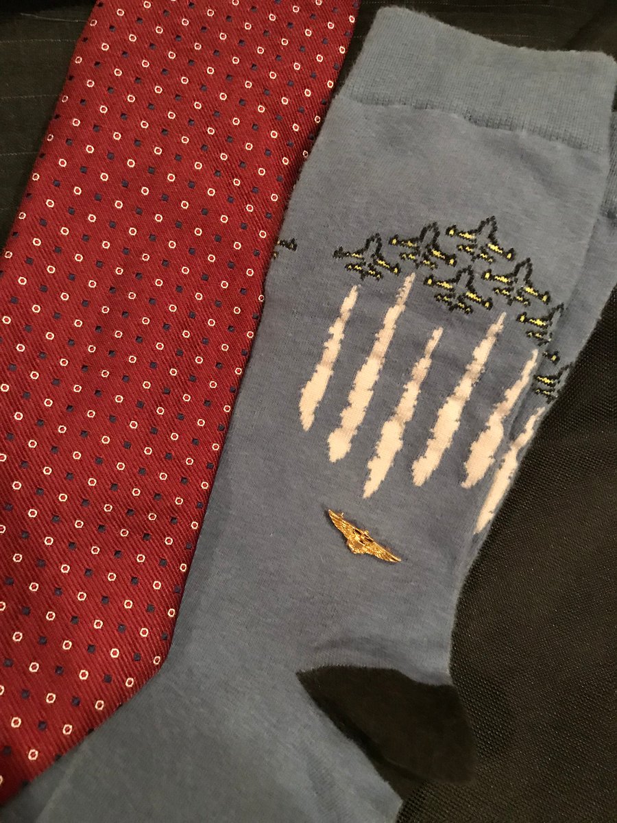 Jets flying in formation socks