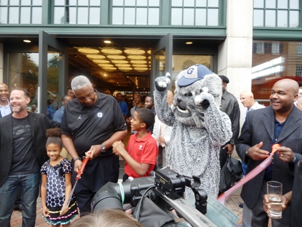 Tim Hershey, John Thompson Jr., his grandchildren and son, John Thompson III