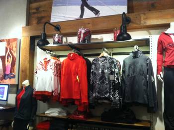 Athleta&#039;s running collection is designed to keep you warm, fit, and fashionable at the same time.