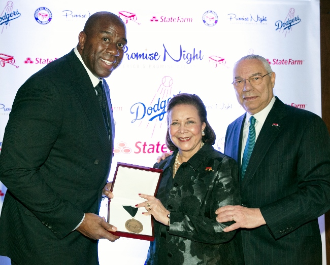 Magic Johnson, Alma Powell &amp; Colin Powell