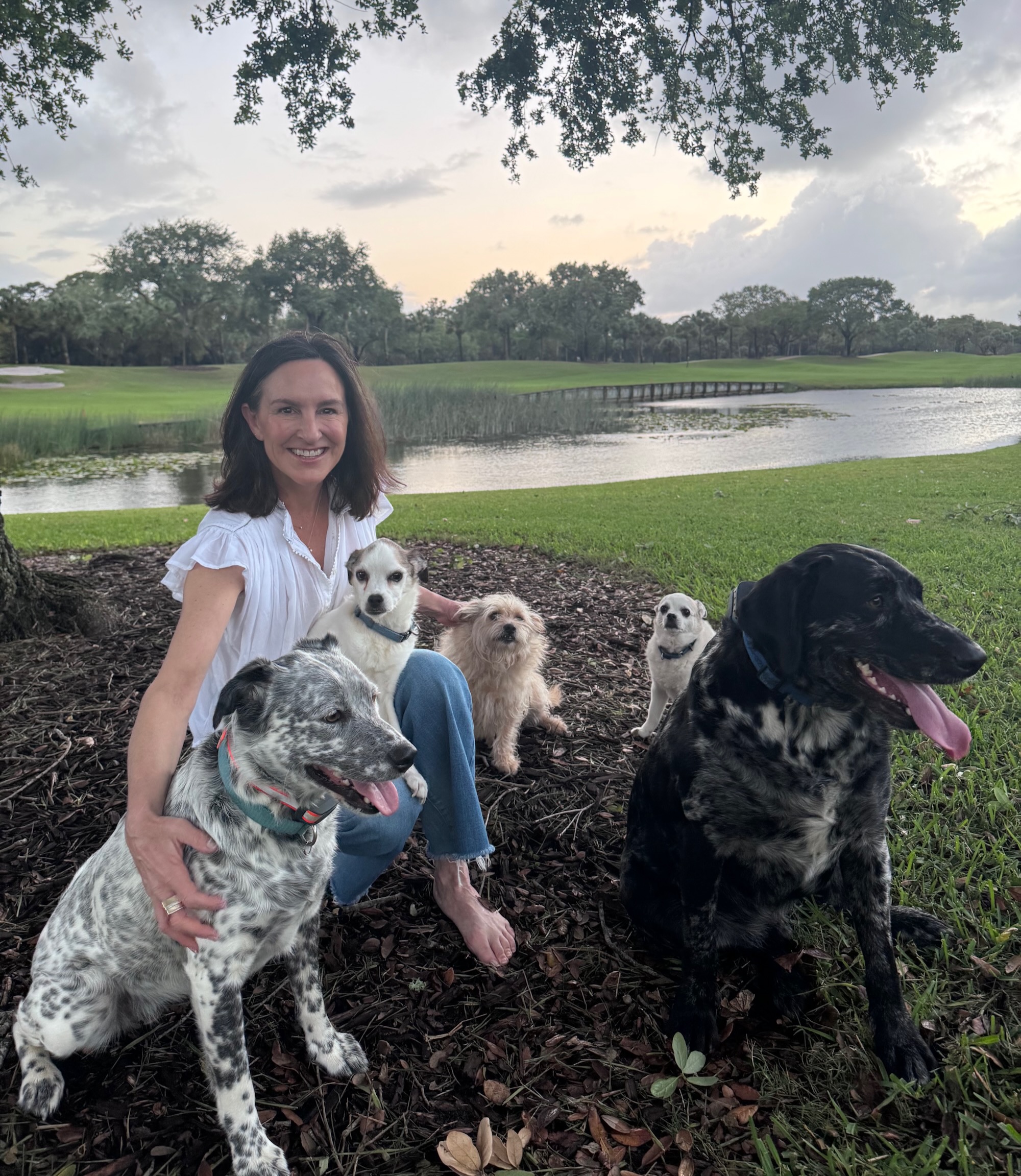 Samantha Hays Gushner with her dogs