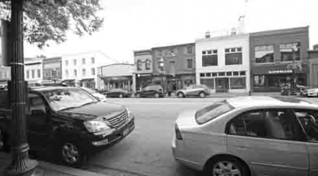 Community leaders hope an end to the cap on restaurants will help draw desirable new eateries to the historic neighborhood.