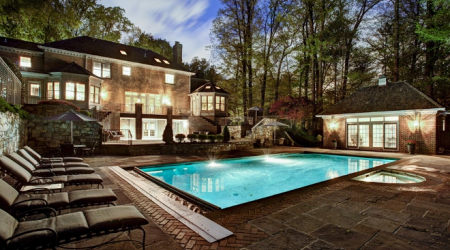 Sleep, swim, eat, live well here