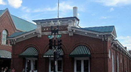 Dean &amp; Deluca at 3276 M Street in Georgetown