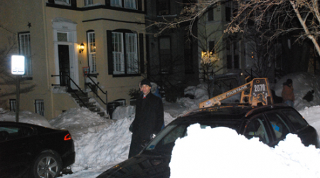Mayor Fenty  overseeing snow removal