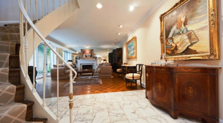 4524 Foxhall Crescents