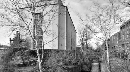 The secretary of the Commission of Fine Arts has expressed concern about the limited public input on the parcel's sale.