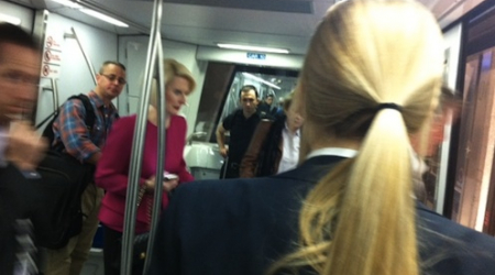 Would-be First Lady Callista Gingrich pulls her own neat luggage at Dulles Monday