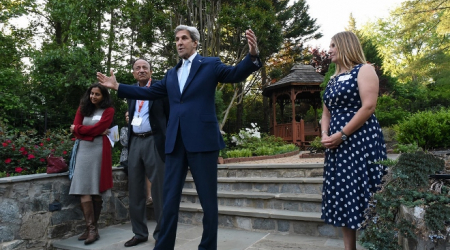 John Kerry, Heather Higginbottom (far right), Ranvir Trehan (left) &amp; Veena Trehan