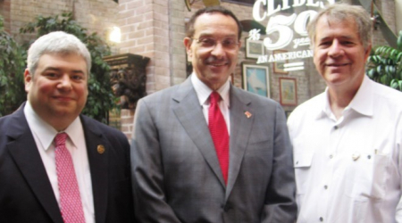 Mayor Gray(center) with David Del Bene, general manager, Clyde&#039;s Georgetown and Tom Meyer, president of Clyde&#039;s restaurants
