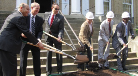 Councilmember Evans (2nd from left) and Mayor Gray lead the symbolic groudbreaking for the Hurt Home condo project