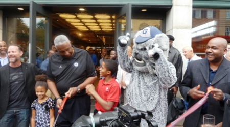 Tim Hershey, John Thompson Jr., his grandchildren and son, John Thompson III