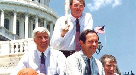 Tom McMillen (left)