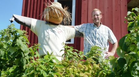 Scary and Tim MacLean at Clyde&#039;s Willow Creek Farm