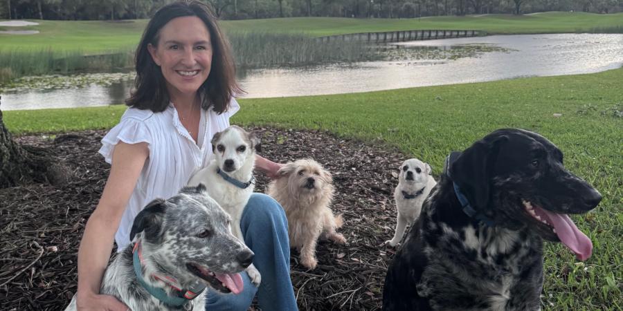 Samantha Hays Gushner with her dogs
