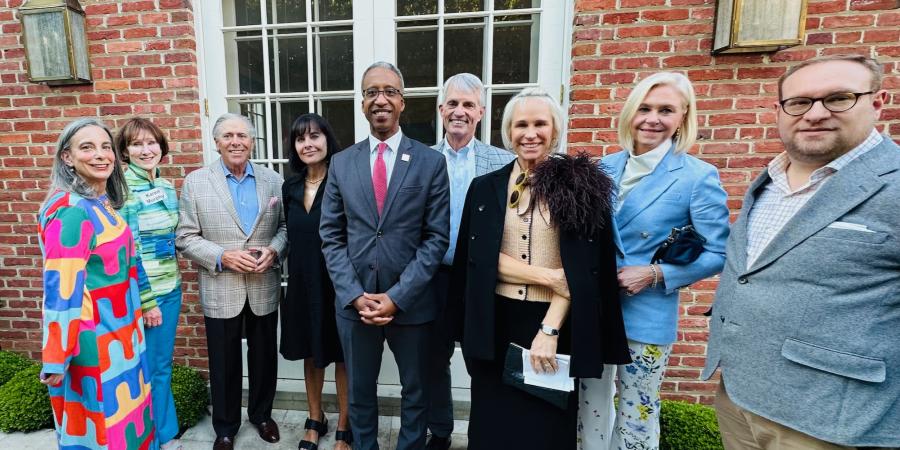 Amy Kauffman, Karen Murphy, David Romm, Jennifer Romm, Kenyan McDuffie, Rick Murphy, Elizabeth Miller, Julie Chase, Jeff Berkowitz