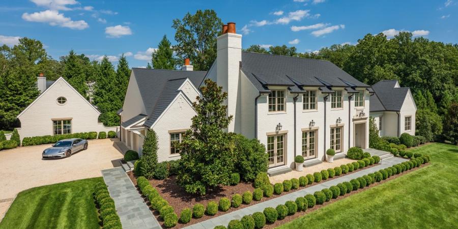 1321 Darnall Drive, McLean VA